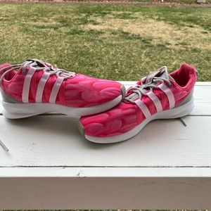 🐥🌷Beautiful Pink Adidas💕